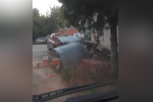 В Коврове машину завалило кирпичами после ДТП