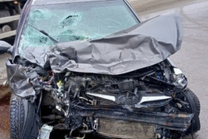 Во Владимирской области легковушка влетела в микроавтобус