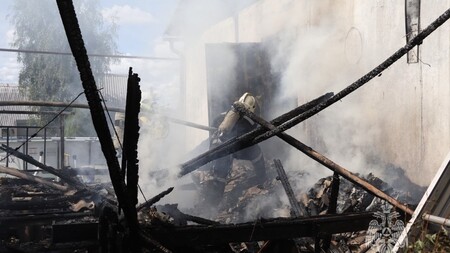 В Суздальском районе пожар охватил дом на две семьи