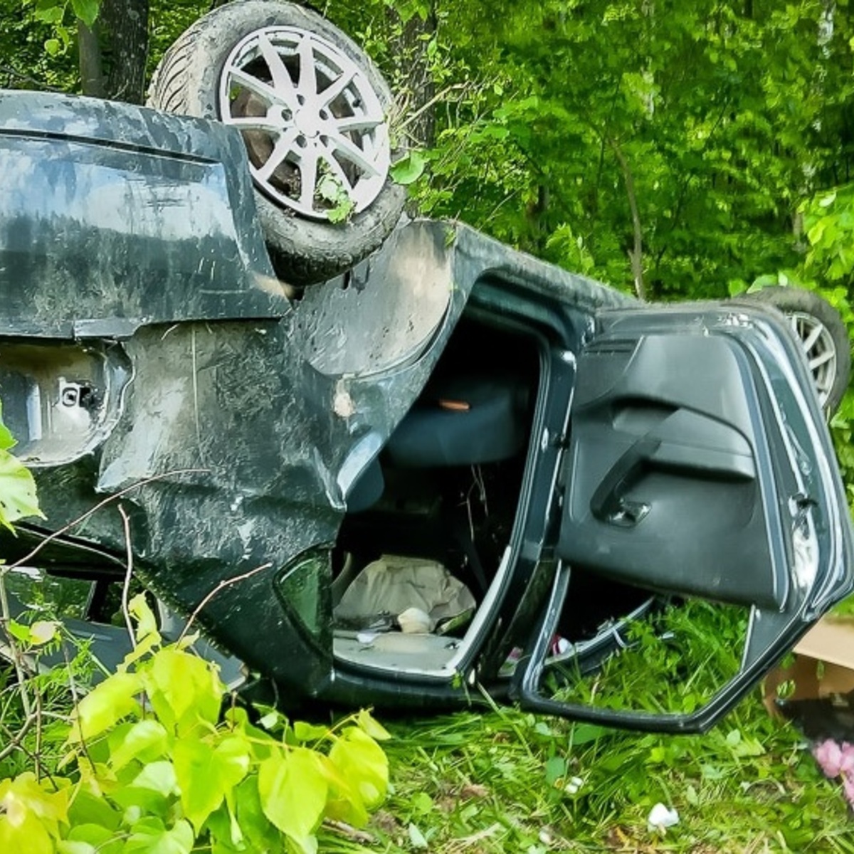 Во Владимирской области Volkswagen вылетел с трассы М-7: есть жертвы - День  во Владимире