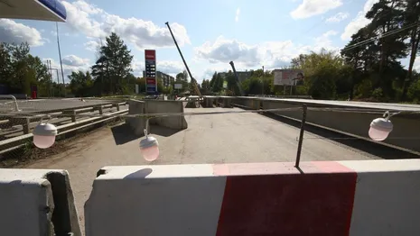 В Александрове ремонт аварийного моста завершат в декабре
