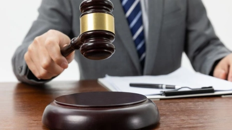 Пытавшаяся спасти сожителя жительница Меленок попала под суд за ложные показания