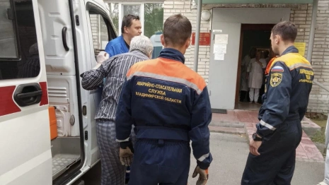 Владимирские спасатели дважды помогли медикам с транспортировкой пациентов