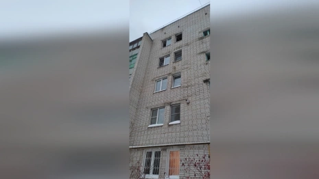 В Гусь-Хрустальном из-за детской шалости с елкой на пожаре пострадали три человека  