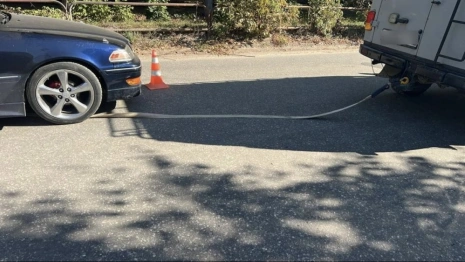 В Коврове 78-летняя бабушка хотела перебежать дорогу и запнулась о буксировочный трос