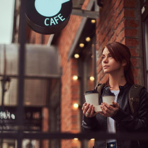 Вывески заведений во Владимире обязали переводить на русский