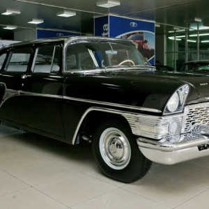 Во Владимире выставили на продажу раритетную «Чайку» за 19,9 млн рублей