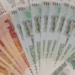 С нового года изменились правила выплат медикам и семьям с детьми