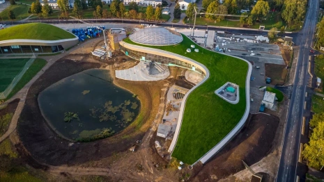 Крышу суздальского аквапарка «озеленили»