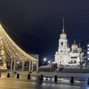 Во Владимире зажглась главная новогодняя ель