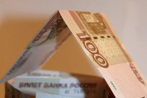 Авдеев прибавил по 150 рублей малоимущим семьям во Владимирской области