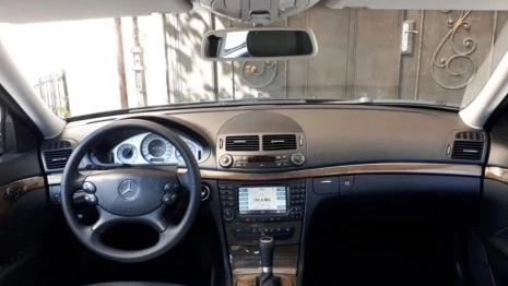 СМИ: сотрудники ФСБ и ГИБДД «отжали» Mercedes у жителя Владимирской области