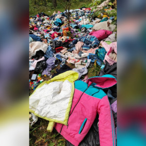 В лесу под Муромом нашли кладбище детской одежды