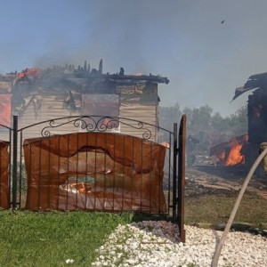 Во Владимирской области пожарные спасли деревню от огня