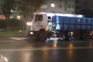 Владимирцам объяснили, зачем мыть дороги во время сильных ливней