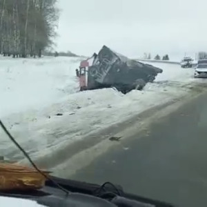 На трассе во Владимирской области произошло жесткое ДТП с фурой