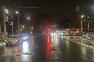 Во Владимире автомобилистка сбила двоих переходивших дорогу на «зеленый» пешеходов