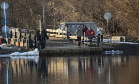 В Вязниках развели понтонный мост через Клязьму