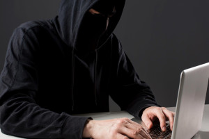 За неделю жители Владимирской области перевели IT-мошенникам 16 млн рублей