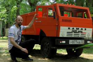 Умелец из Коврова вошел в книгу «100 подвигов обычных людей»