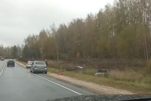 Под Владимиром две машины вылетели с трассы в кювет