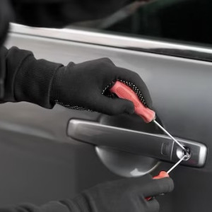 Житель Владимирской области решил сэкономить на такси и угнал авто коллеги