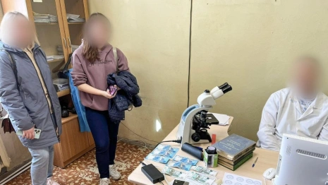 Завотделением ГКБ скорой во Владимире будут судить за получение взяток на 1,2 млн рублей