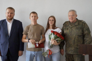 Бойцу СВО из Владимирской области вручили медаль «За Отвагу»