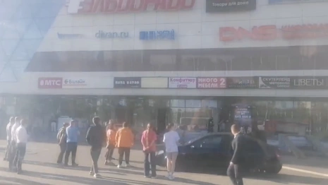 ТЦ «Меридиан» во Владимире эвакуировали из-за загоревшейся мусорки