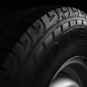 В Муроме стоявшая без ручника «Лада» придавила прохожую