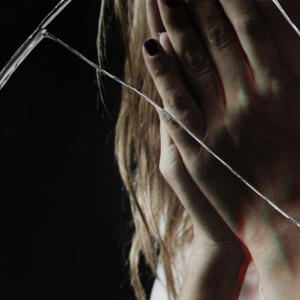 Житель Владимира жестоко избил и угрожал убить бывшую жену