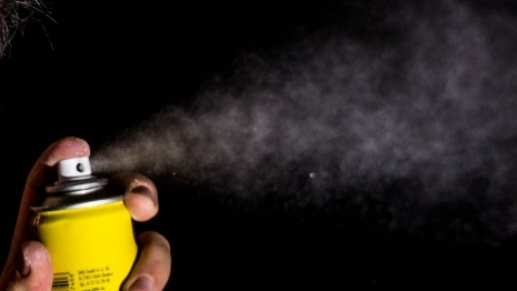 Во Владимире подросток распылил в лицо сотрудника магазина перцовый баллончик