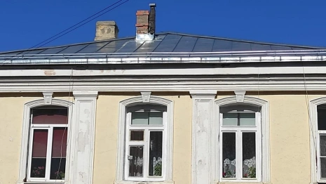 В Муроме в дореволюционном доме крышу восстановили по решению суда