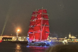 Владимирские выпускники посетили «Алые паруса» в Санкт-Петербурге