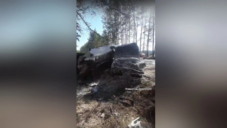 Под Ковровом легковушка протаранила припаркованный на обочине автомобиль