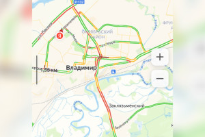 Водители встали в мертвой пробке на Судогодском шоссе во Владимире