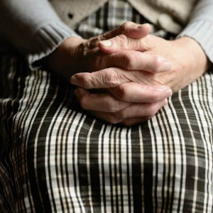 Во Владимире мошенник обманул троих пенсионеров на полмиллиона рублей