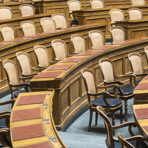 Во Владимирской области попавшего под следствие депутата досрочно лишили полномочий