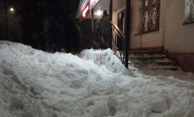 СК возбудил уголовное дело из-за падения ледяной глыбы на женщину в Коврове