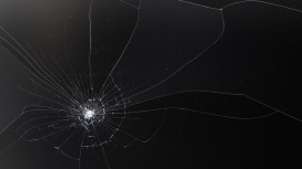 Во Владимире на автовокзале разбили стекло входной двери