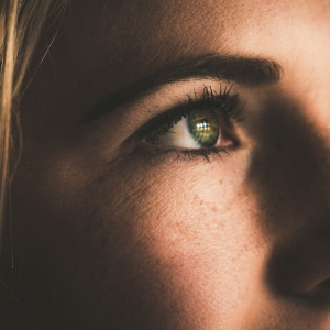 Во Владимире девушка изуродовала лицо 17-летней знакомой