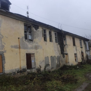 В Гороховце суд потребовал снести портящий облик аварийный дом