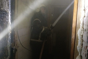 При пожаре в Костерево эвакуировали 9 взрослых и 1 ребенка