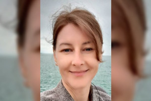 В Камешковском районе без вести пропала 43-летняя женщина в синей бейсболке