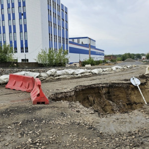 Во Владимире после дождя размыло Рпенский проезд