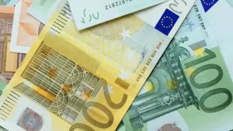 Жители Подмосковья пытались украсть во владимирском ВТБ 86 тыс. евро и 70 тыс. долларов