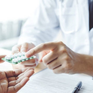 Во Владимире инвалиду с онкологией отказали в выдаче лекарств