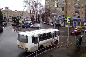 В Александрове экскаватор оборвал провода