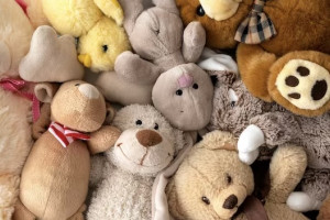 Житель Коврова пытался зарезать любовницу после ссоры из-за игрушек