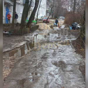 Жители Коврова массово пожаловались на разбитые после зимы дороги